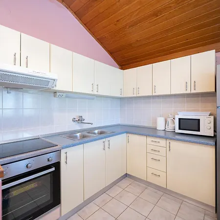 Apartment With Parking Space Nin, Zadar - 23551