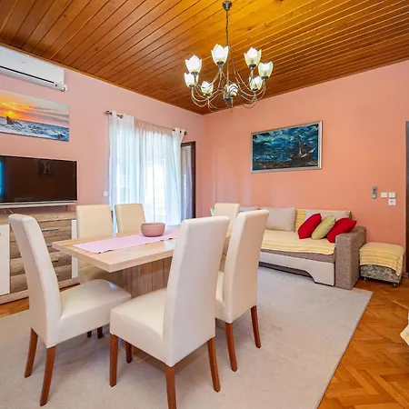 Apartment With Parking Space Nin, Zadar - 23551 Nin