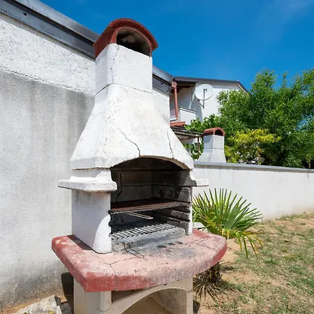 Apartment With Parking Space Nin, Zadar - 23551 *