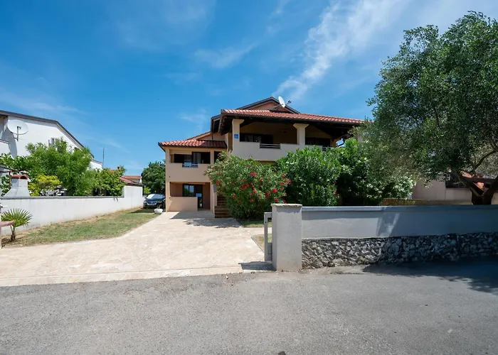 With Parking Space Nin, Zadar - 23551 公寓